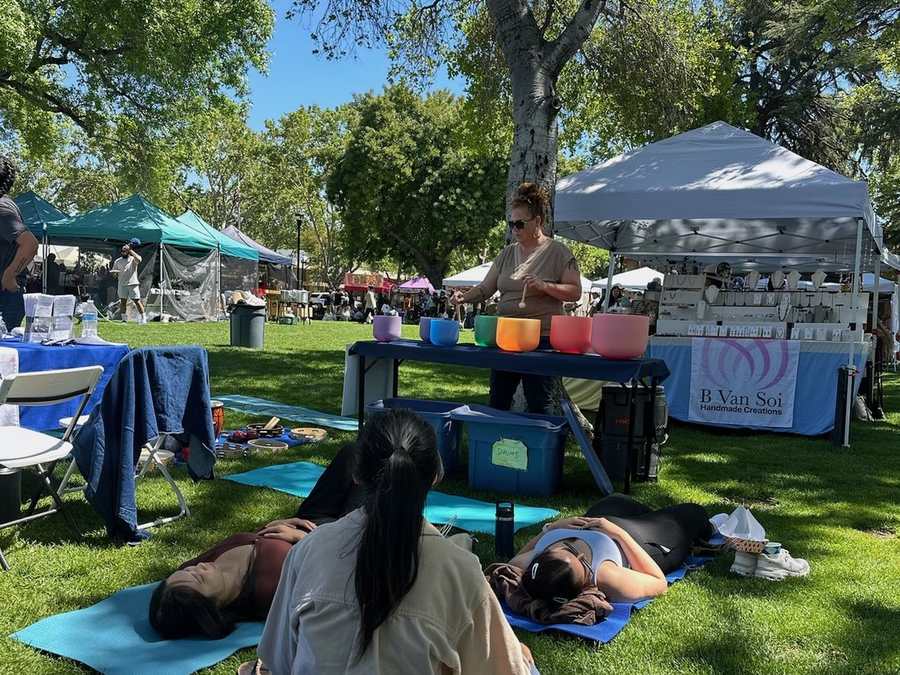 Community members gathered at a La Concordia event